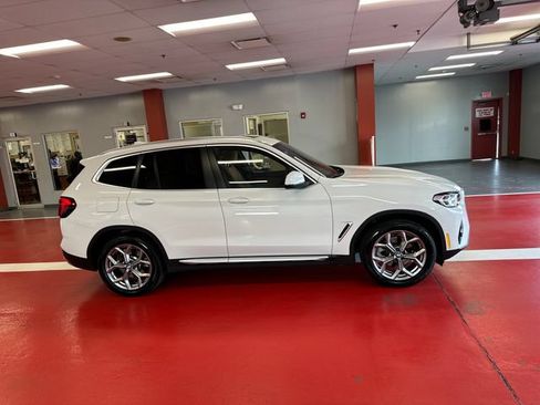 Used 2024 BMW X3 xDrive30i w/ Premium Package w/ZPA AWD/4WD image 3