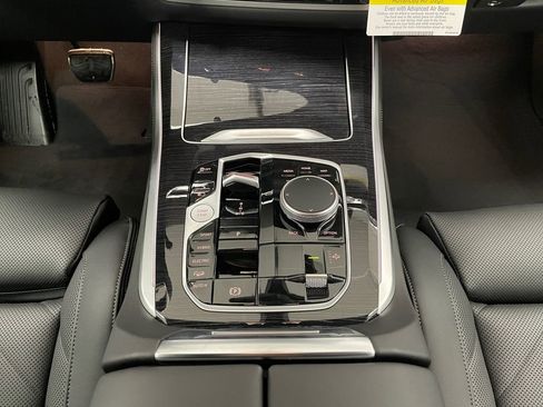 New 2026 BMW X5 xDrive50e w/ M Sport Package image 9