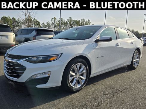 Used 2022 Chevrolet Malibu LT image 3