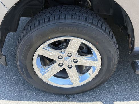 Used 2019 RAM 1500 Big Horn AWD/4WD image 11