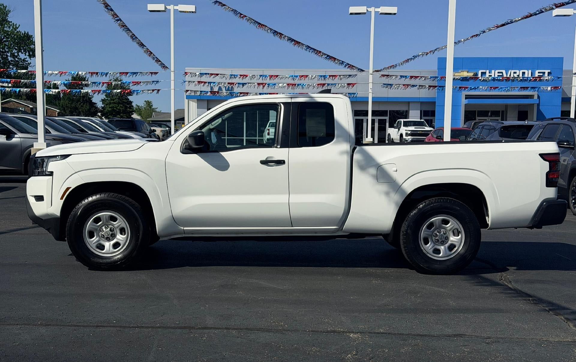 Used 2024 Nissan Frontier S w/ S Utility Package RWD image 8