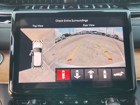 Used 2024 Jeep Grand Cherokee Summit image 17