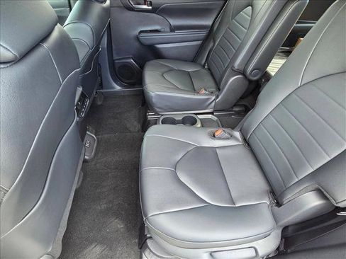 New 2026 Toyota Highlander XLE AWD/4WD image 15