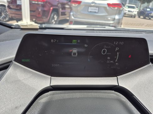Certified 2026 Toyota Prius Plug-In Hybrid FWD image 10