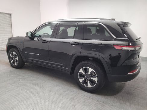 Used 2023 Jeep Grand Cherokee 4WD 4xe image 3