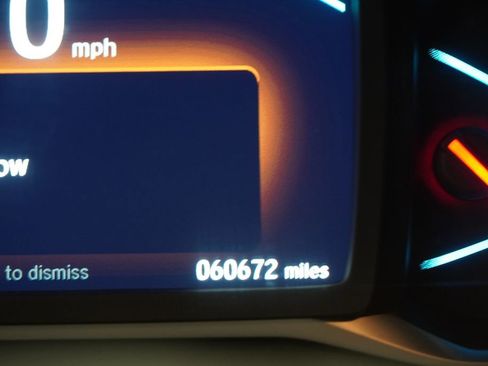 Used 2022 Honda Pilot Touring image 5