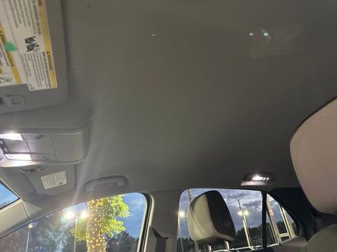 Used 2021 Chevrolet Equinox LS w/ LS Convenience Package image 20