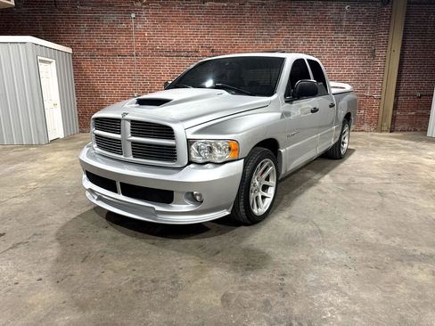 Used 2005 Dodge Ram 1500 Truck 2WD Quad Cab image 1