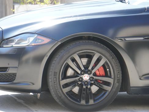 Used 2016 Jaguar XJ L Portfolio AWD/4WD image 18
