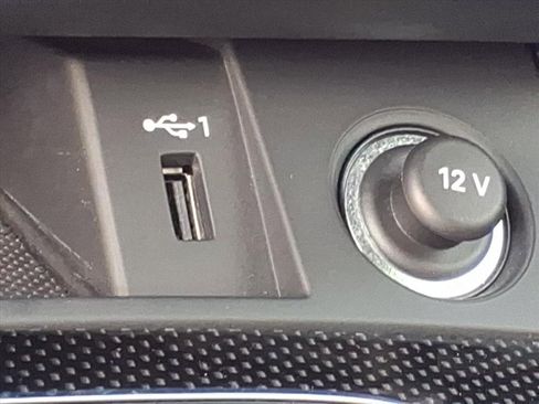 Used 2022 Audi SQ5 Premium w/ Convenience Package image 23