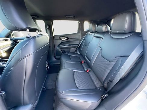 New 2026 Jeep Compass Latitude image 16
