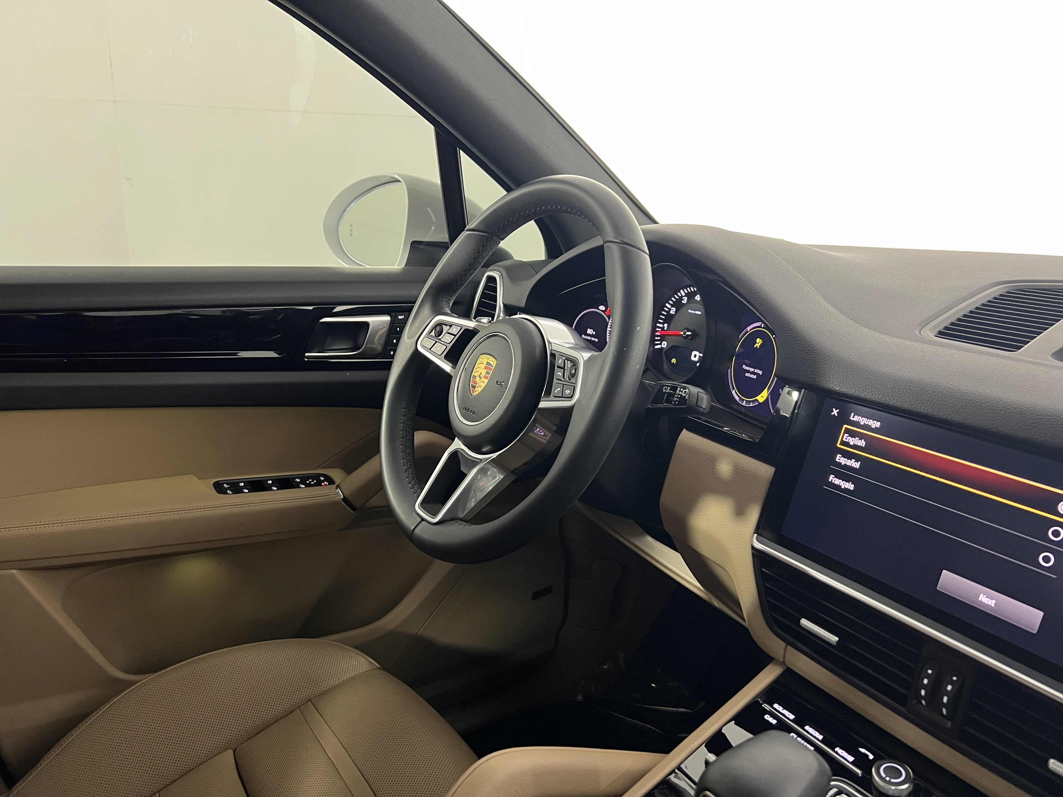 Certified 2023 Porsche Cayenne AWD/4WD image 12