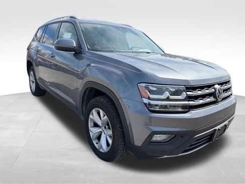Used 2019 Volkswagen Atlas SE image 2