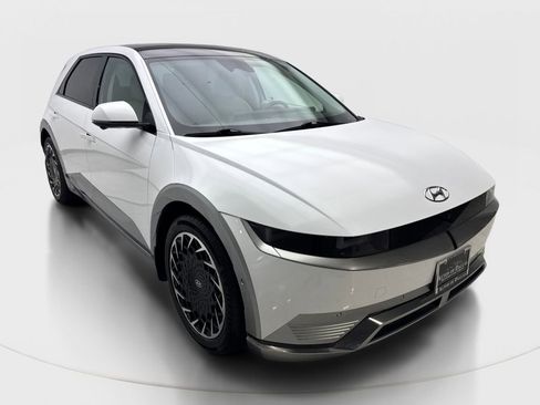 Used 2023 Hyundai Ioniq 5 Limited image 4