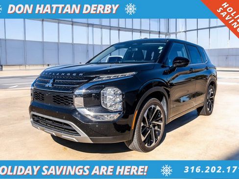 Used 2022 Mitsubishi Outlander SE image 30