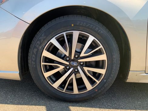 Used 2019 Subaru Legacy 2.5i Premium AWD/4WD image 38