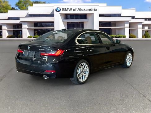 New 2026 BMW 330i xDrive Sedan w/ Premium Package AWD/4WD image 5