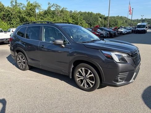 Used 2024 Subaru Forester Limited AWD/4WD image 7