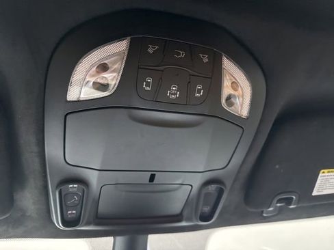 Used 2023 Chrysler Pacifica Pinnacle image 25