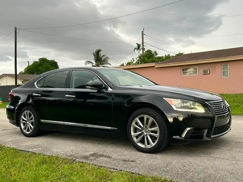 Used 2016 Lexus LS 460 AWD w/ Comfort Package image 1