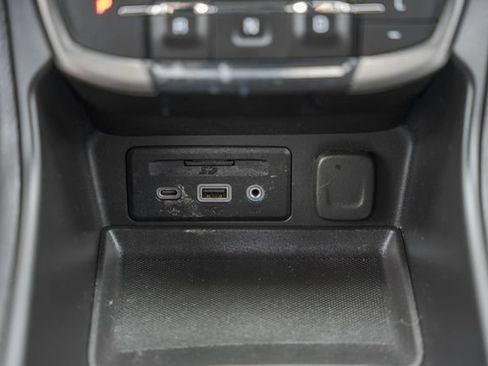 Used 2022 GMC Terrain AT4 w/ Infotainment Package II AWD/4WD image 31