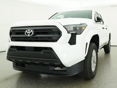 New 2026 Toyota Tacoma SR AWD/4WD image 32
