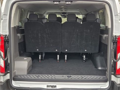 Used 2023 Ford Transit 350 XLT RWD image 7