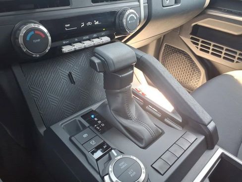 Used 2024 Toyota Tacoma SR5 AWD/4WD image 16