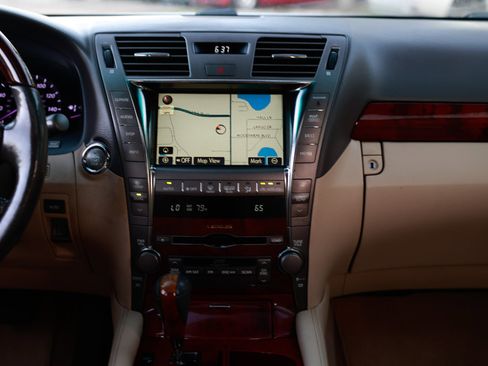 Used 2007 Lexus LS 460 image 35