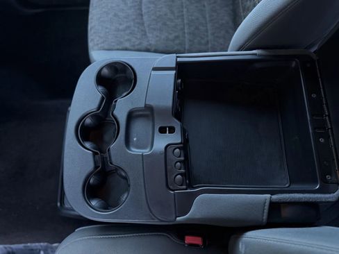 Used 2014 RAM 2500 Big Horn image 30