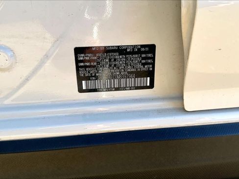 Used 2021 Subaru Crosstrek 2.0i Premium w/ Moonroof Package image 21