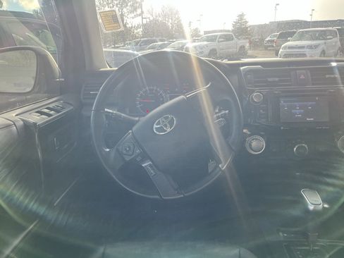 Used 2018 Toyota 4Runner TRD Off-Road Premium image 14