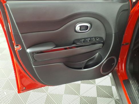 Used 2015 Kia Soul ! w/ Sun & Sound Package FWD image 20