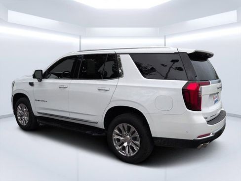 Used 2025 GMC Yukon Denali RWD image 5