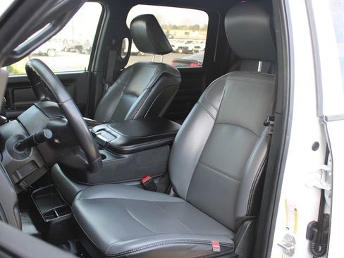 Used 2023 RAM 2500 Tradesman image 28