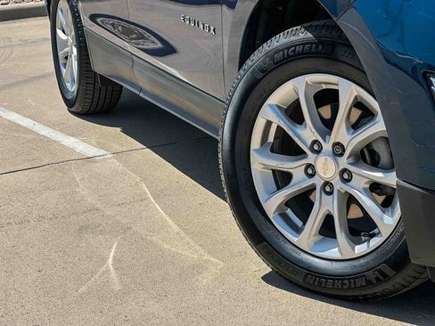 Used 2020 Chevrolet Equinox LT FWD image 9