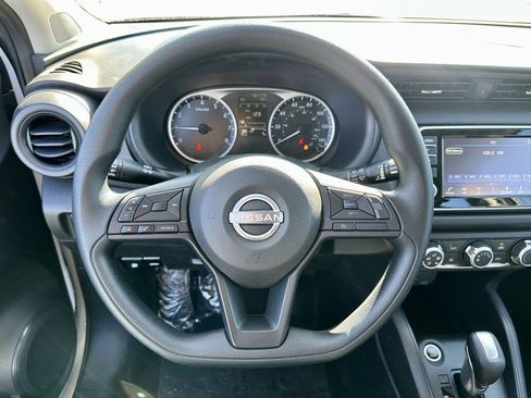 Certified 2025 Nissan Kicks Play S FWD image 20