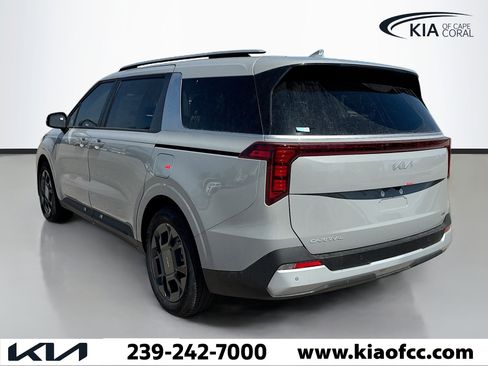 New 2026 Kia Carnival EX image 3