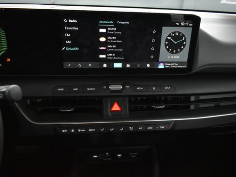 Used 2025 Kia K4 LXS image 23