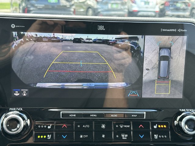 Used 2021 Toyota Highlander Platinum AWD/4WD image 33