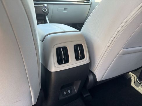 Used 2025 Hyundai Tucson SEL FWD image 24