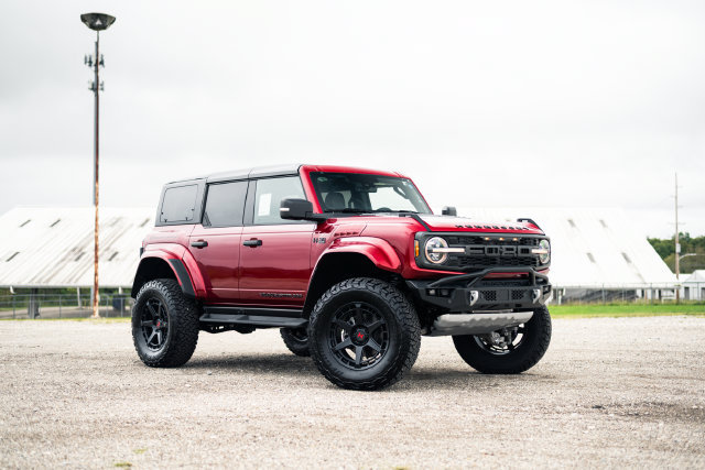 New 2026 Ford Bronco Raptor w/ Interior Carbon Fiber Pack AWD/4WD image 2