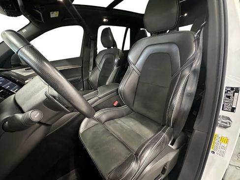 Used 2017 Volvo XC90 T6 R-Design w/ Vision Package image 11