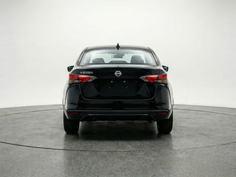 Used 2025 Nissan Versa SV image 7