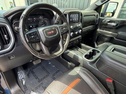 Used 2021 GMC Sierra 2500 AT4 w/ AT4 Preferred Package AWD/4WD image 11
