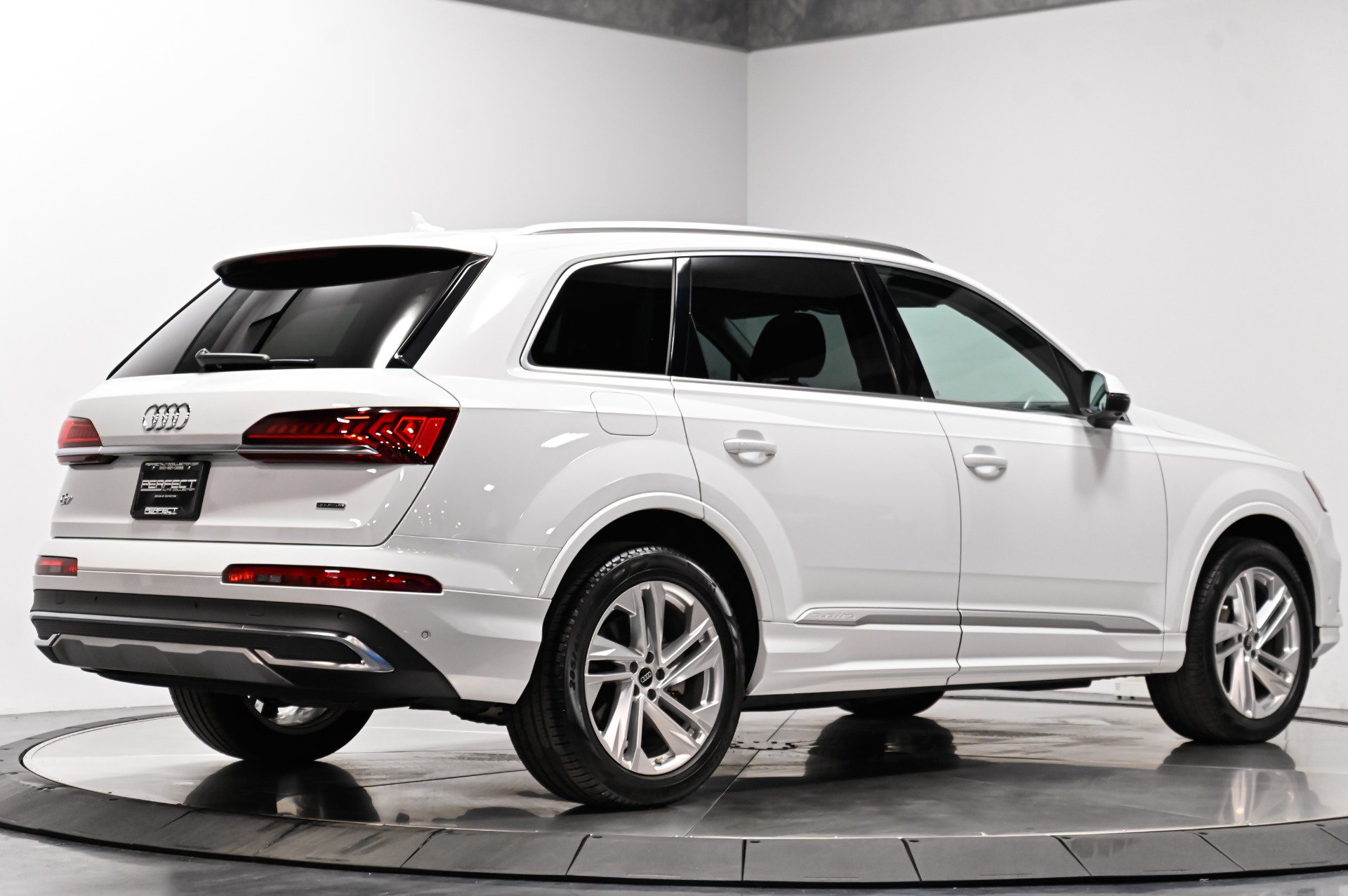 Used 2022 Audi Q7 2.0T Premium Plus AWD/4WD image 17