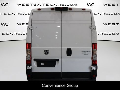 Used 2024 RAM ProMaster 2500 w/ Convenience Group FWD image 4