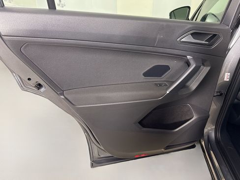 Used 2020 Volkswagen Tiguan S image 26