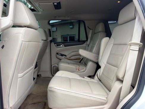 Used 2017 GMC Yukon Denali w/ Open Road Package AWD/4WD image 25