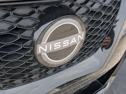 Used 2023 Nissan Maxima SR w/ Sport Mat Group image 10